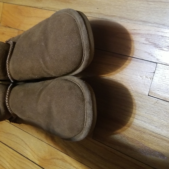 Bear Paw Boots Emma Short - Picture 7 of 8